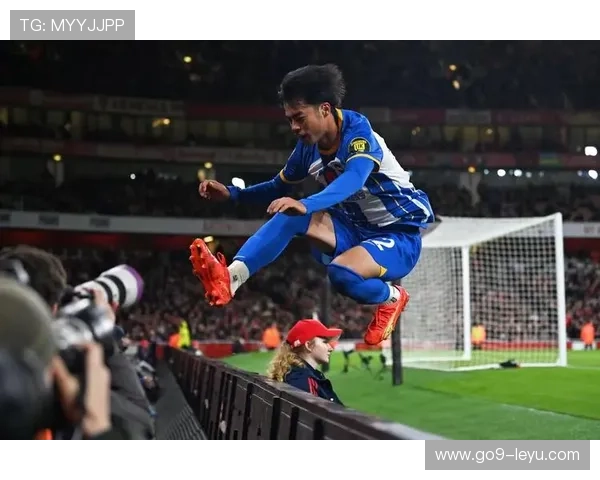 三笘薰状态火热，日本边锋再展突破能力