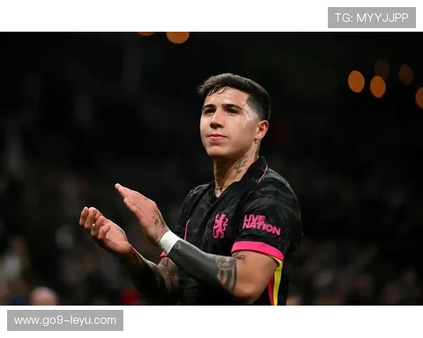 恩佐·费尔南德斯2025年职业历程：突破瓶颈，寻回赛场节奏的启示